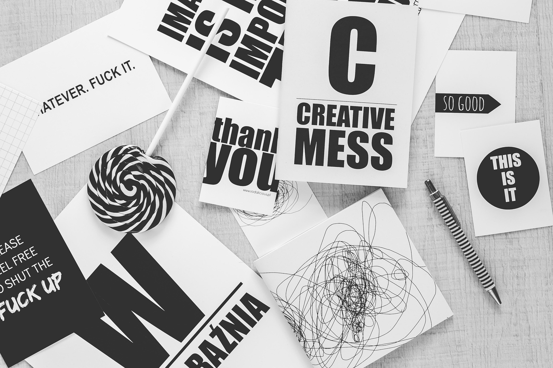kaboompics-typography-791192_1920